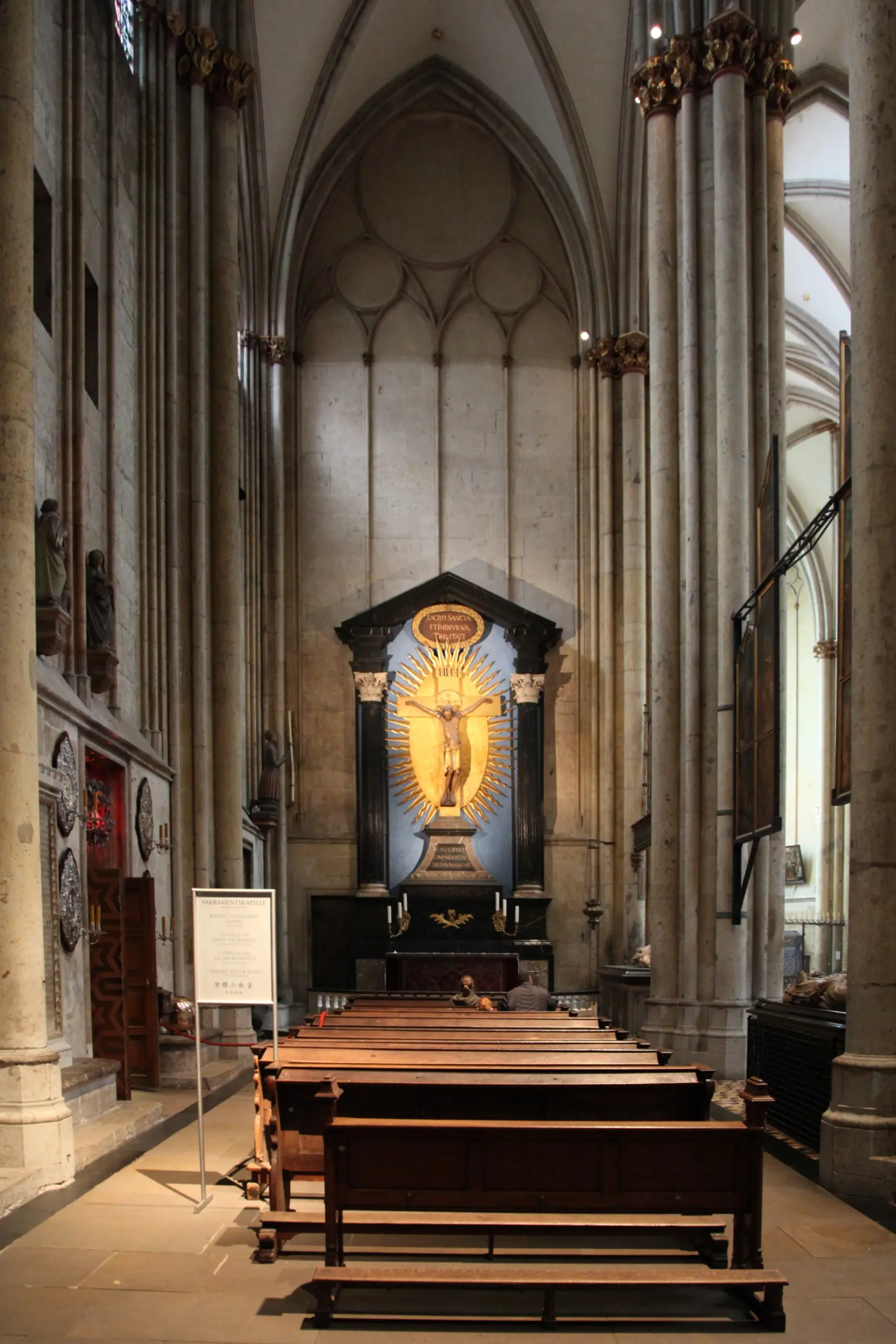 《杰罗的十字架》，科隆大教堂，奥托艺术代表雕塑